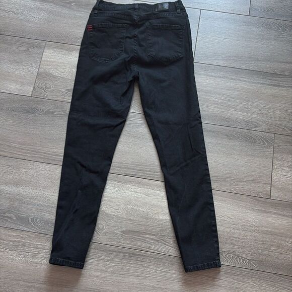 SM140 BDG high waisted cropped jeans - Picture 5 of 9